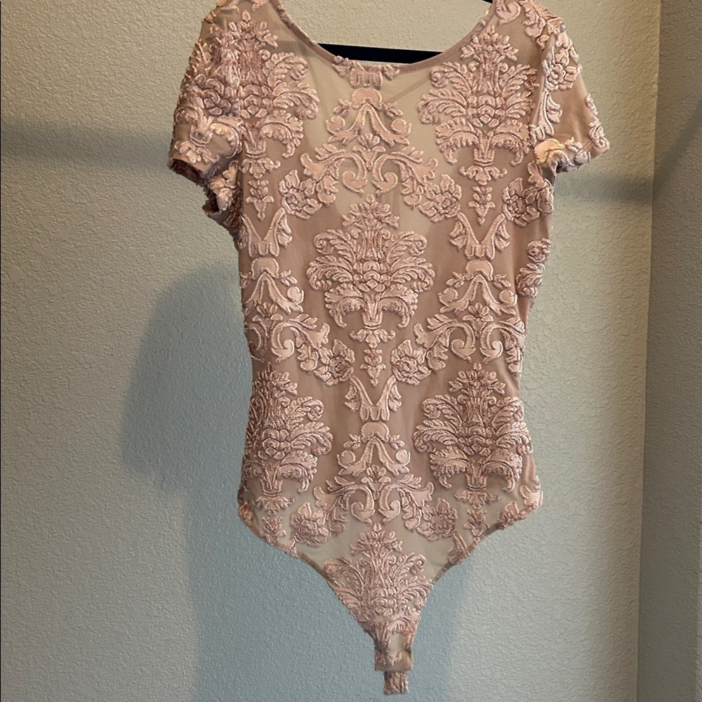 Set of 2 bodysuits black yellow flowers light pink short sleeve velvet size M - Picture 7 of 12